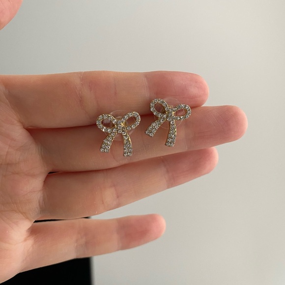 Bow earrings - Picture 2 of 4